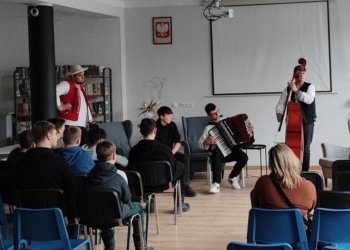Powiększ zdjęcie: Dni Otwarte ZSGH (10)