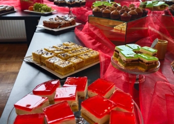 Powiększ zdjęcie: Pożegnanie Maturzystów (2)