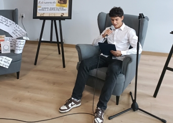 Powiększ zdjęcie: Narodowe Czytanie Jana Kochanowskiego13