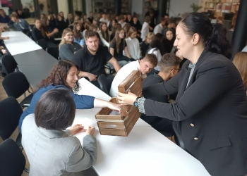 Powiększ zdjęcie: Narodowe Czytanie Jana Kochanowskiego17