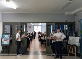 Powiększ zdjęcie: Festiwal Reymontowski - uczniowie, zaproszeni, goście, ekspozycje (23)