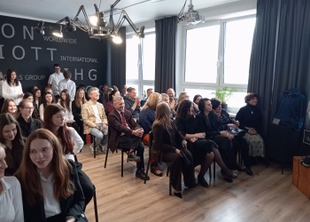 Powiększ zdjęcie: W świecie powieści Reymonta - Komediantka, Ziemia obiecana, Chłopi