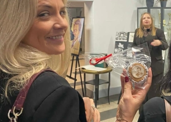 Powiększ zdjęcie: W świecie powieści Reymonta - Komediantka, Ziemia obiecana, Chłopi