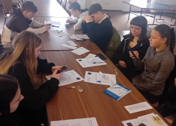 Powiększ zdjęcie: Uczniowie z klasy 2H w Hotelu Premium (8)